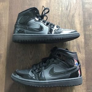 Nike Jordan 1 mid wmns 9.5 8Mens